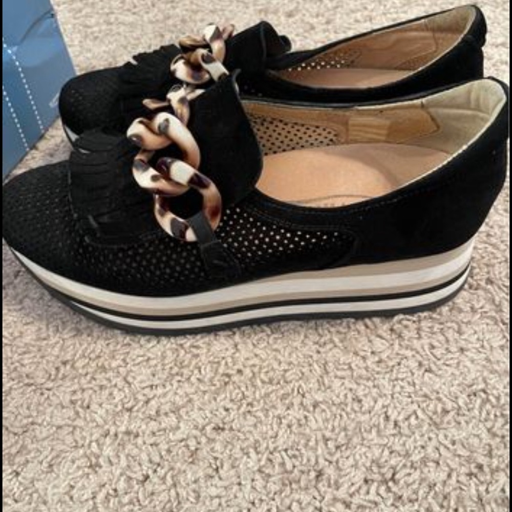 Softwave Cadie in Velour Black